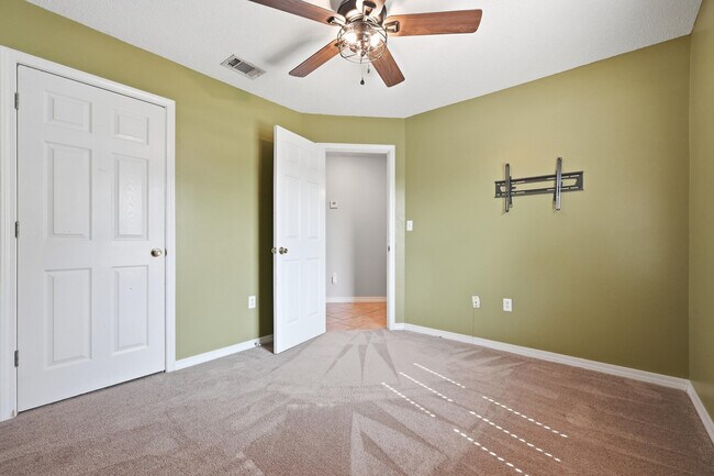 Building Photo - 1243 Jefferyscot Dr