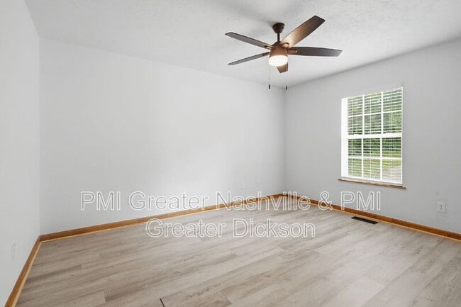 Building Photo - 1208 Coreland Dr