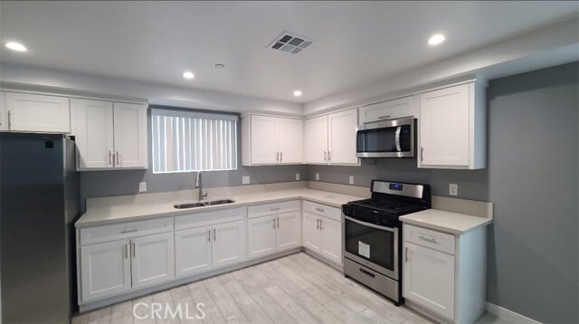 Building Photo - 839 E 32nd St