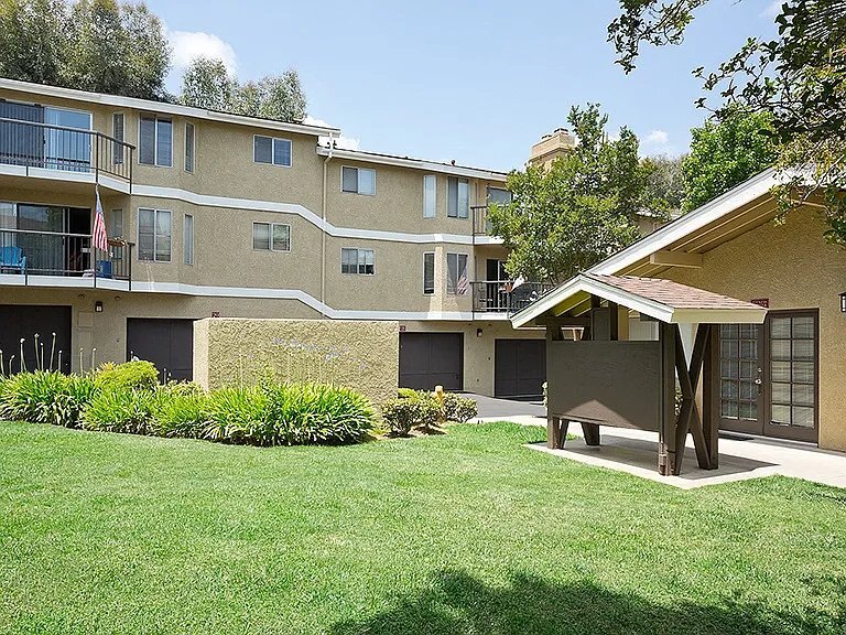 Building Photo - 200 W Olive Ave