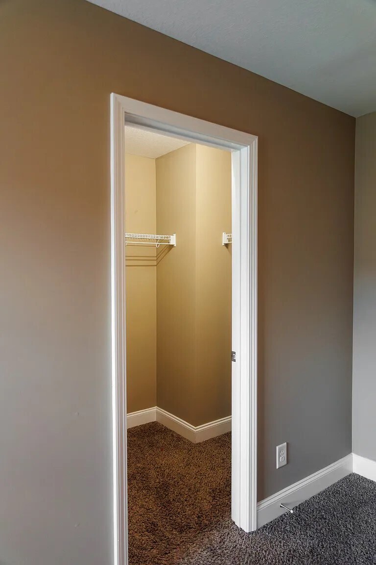 Building Photo - 1775 Spring Water Dr