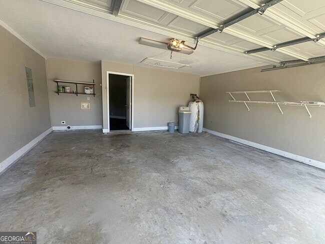 Building Photo - 106 Zinnia Ct
