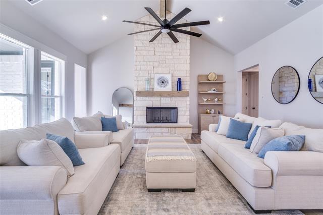 Building Photo - 1000 Hennesay Pk