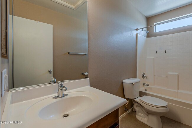 Building Photo - 5764 E Everhart Ln
