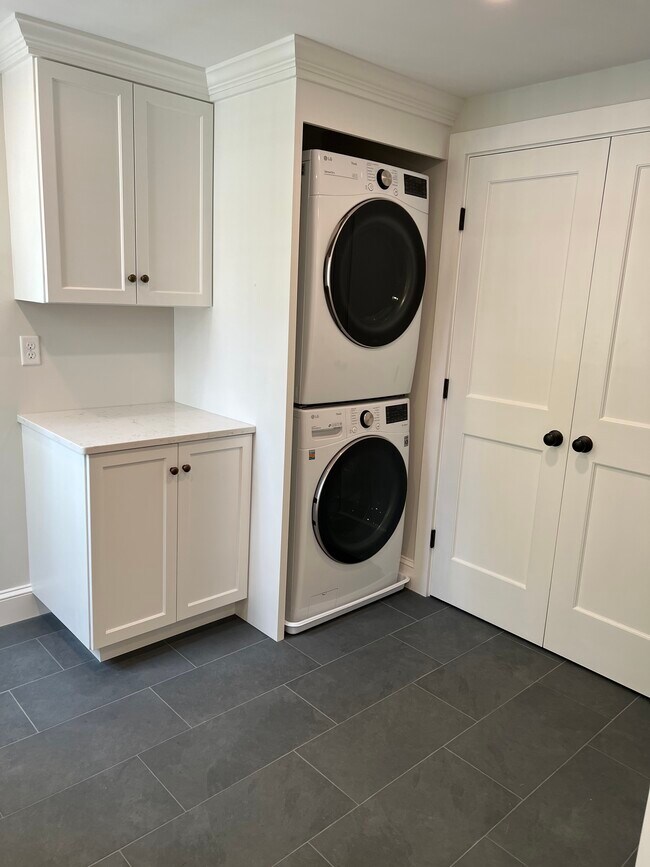 Laundry in Mudroom - 41 Village Rd