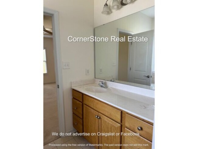 Building Photo - 655 Plantation Dr