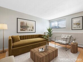 Building Photo - 180 River St