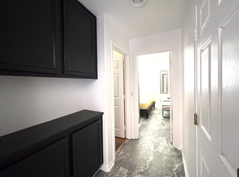 Building Photo - 2285 Shiney Stone Ln