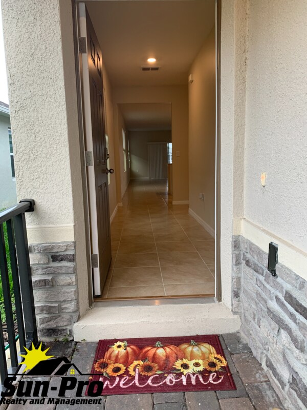 Building Photo - 311 Caryota Ct