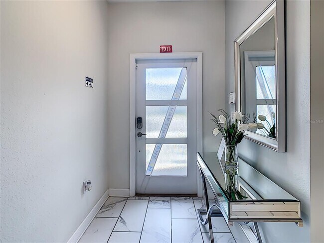 Building Photo - 580 Pebble Beach Dr
