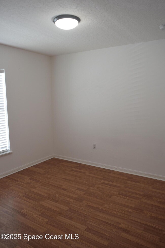 Building Photo - 501 Tortuga Way