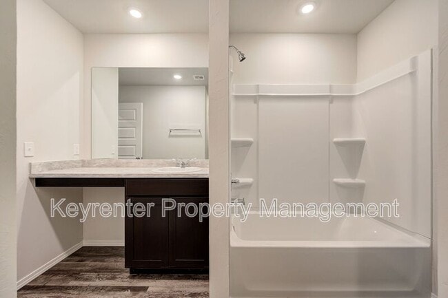 Building Photo - 504 Old Hickory Ln