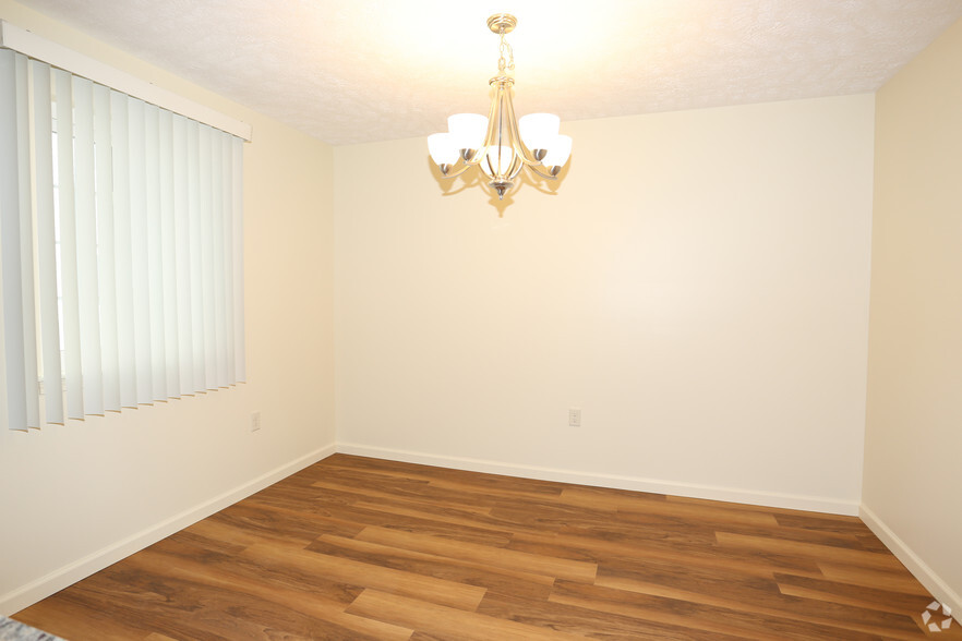 Dining Area - Tocco Villaggio Apartments