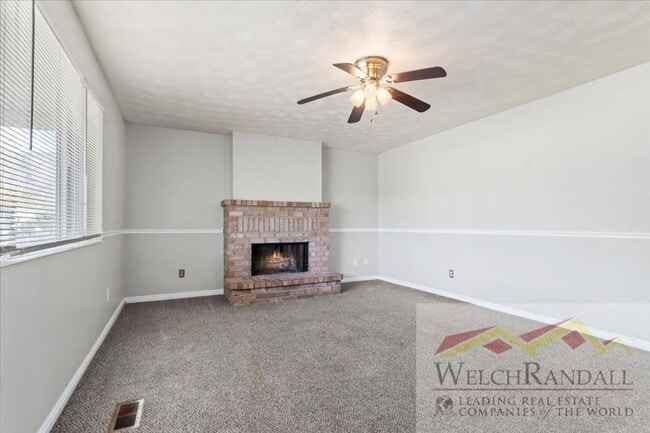 Building Photo - Beautiful Rental Home in Highland