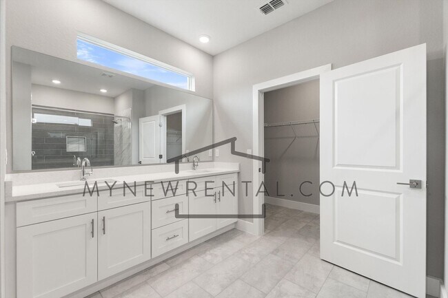 Building Photo - Deposit-Free! Modern, energy efficient hom...