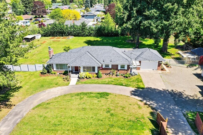 Building Photo - Stunning 4 bed + office, 4 bath rental home in Damascus!