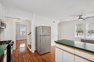 Building Photo - 247 Liberty Corner Rd