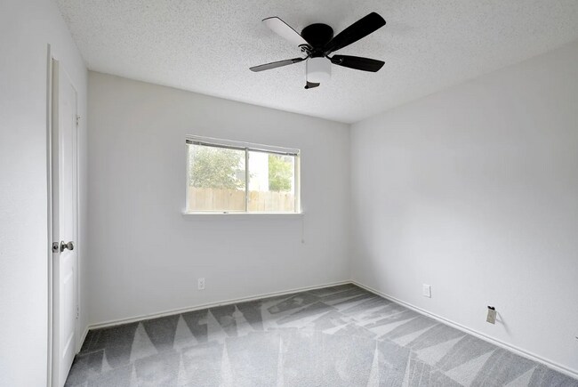 Building Photo - Beautiful 3-Bedroom Home in Northeast San Antonio