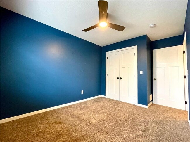 Building Photo - 403 Monroe Ave S