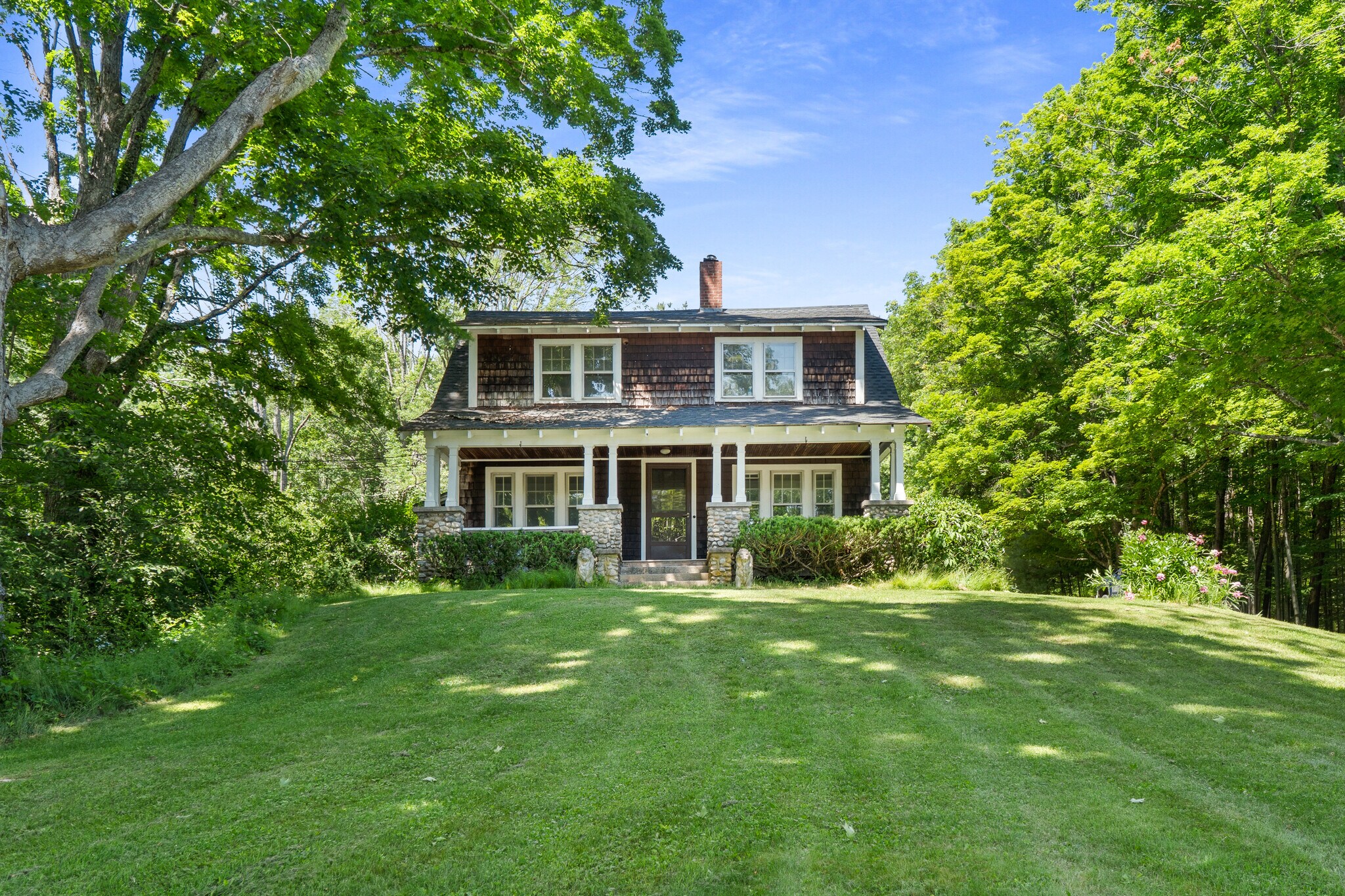 Building Photo - 15 Sherburne Rd