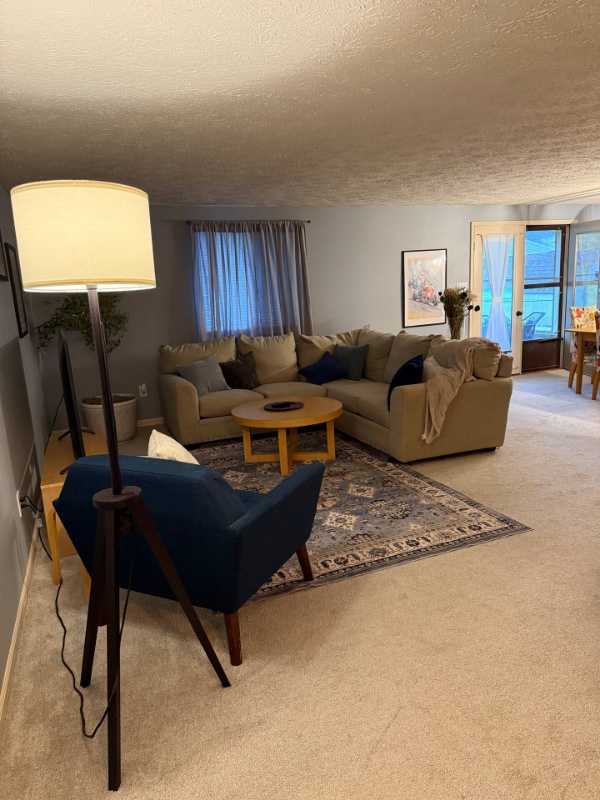 Building Photo - 8056 Pebble Creek Ct