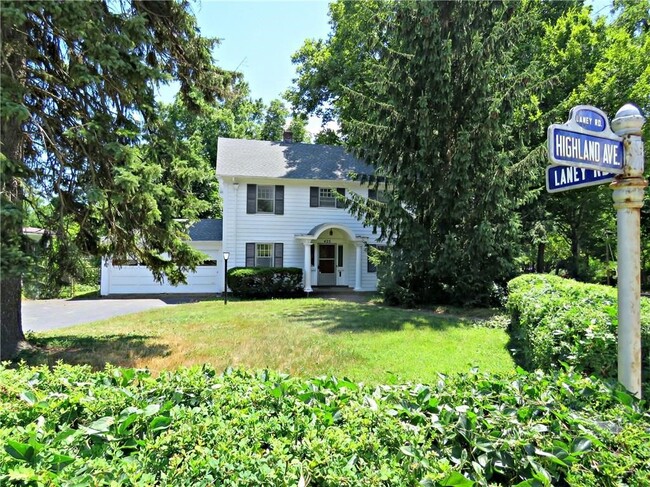 Primary Photo - 425 Highland Ave