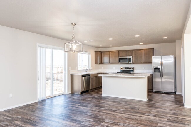 Building Photo - 1036 Magic Mill Ave