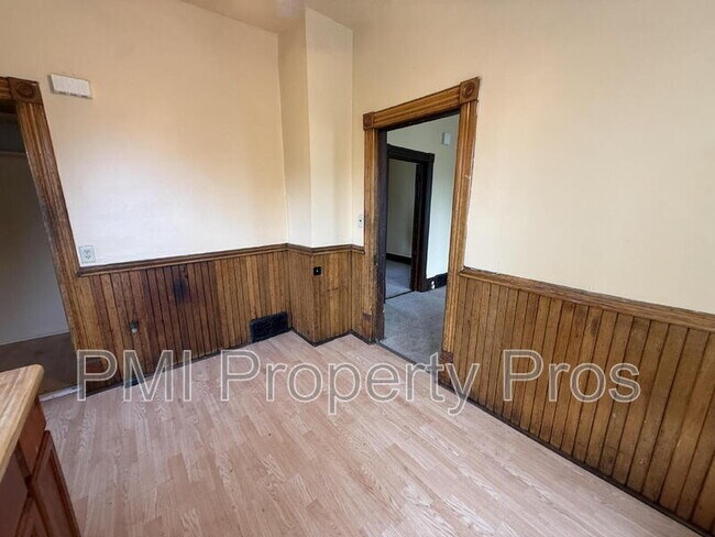 Building Photo - 2441 Dr. William Finlayson St