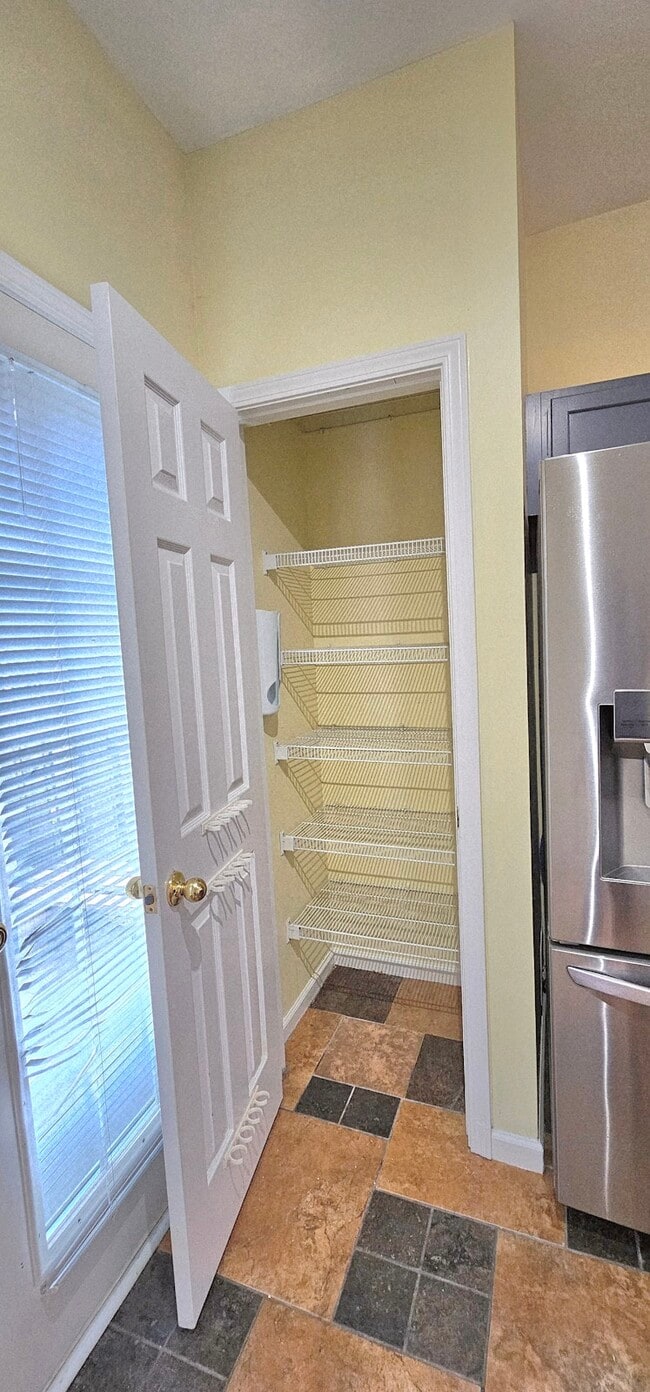 Building Photo - 27 Fawn Creek Pass