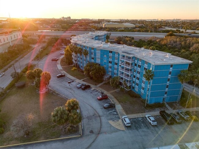 Building Photo - 3315-3358 58th Ave S