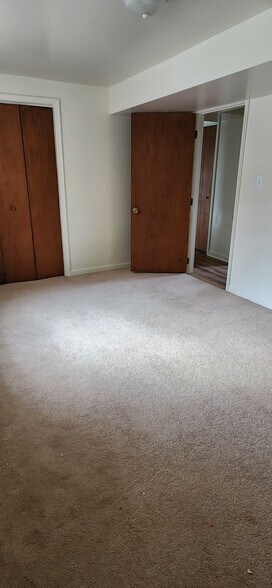 Building Photo - 226 Allison Ave