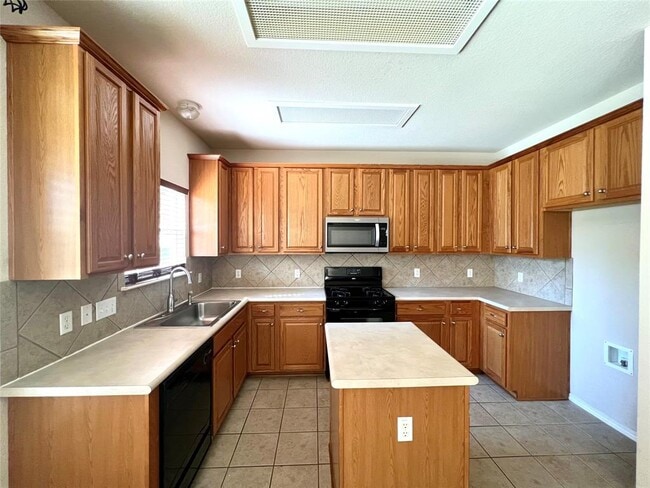 Building Photo - 10717 Strand St