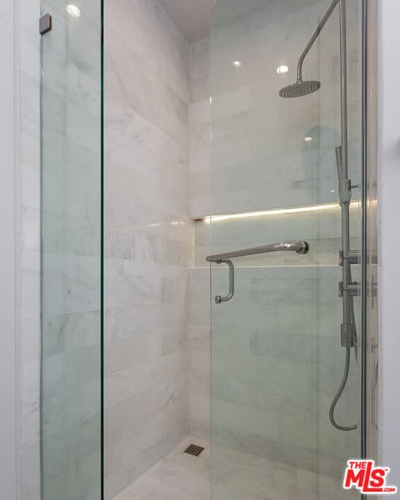 Building Photo - 12320 Montana Ave