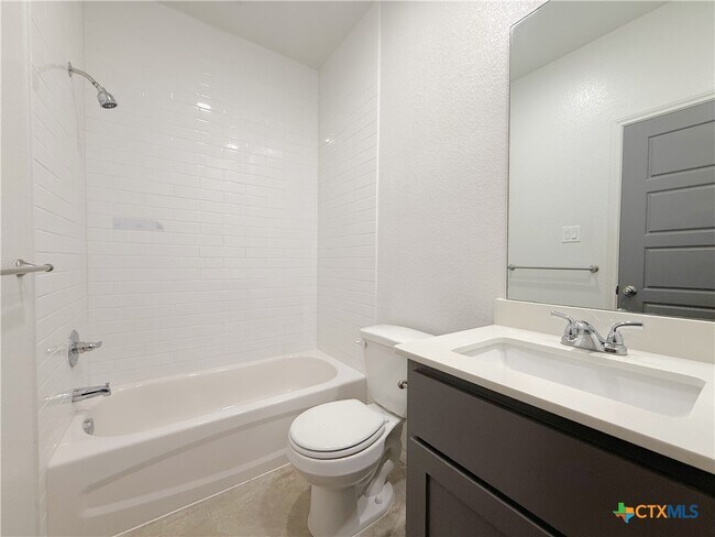 Building Photo - 215 A Riptide Dr