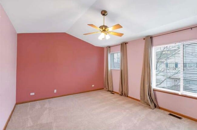 Building Photo - 143 Monarch Dr