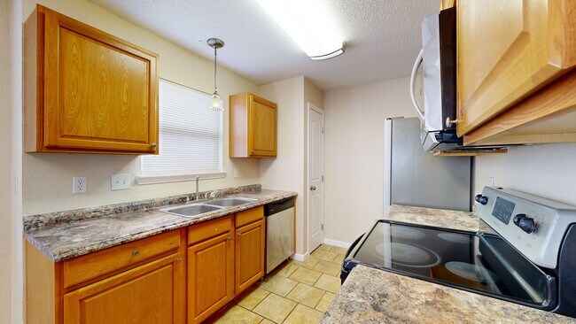 Building Photo - 2 WEEKS FREE + $1,375 RENT IMPROVEMENT!!!