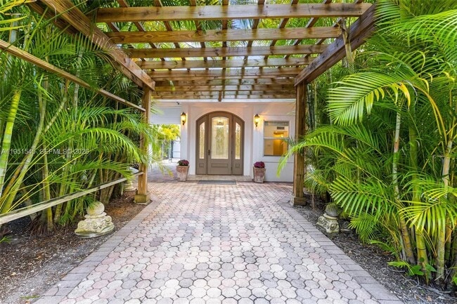Building Photo - 8030 SW 120th St