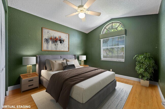Building Photo - 10860 Fairmont Village Dr