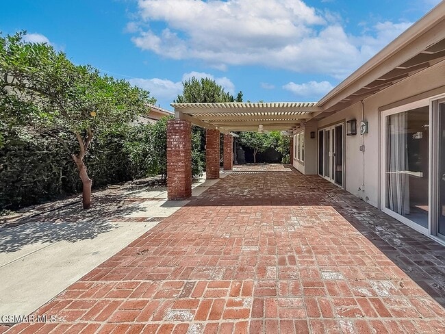 Building Photo - 1064 Barrow Ct