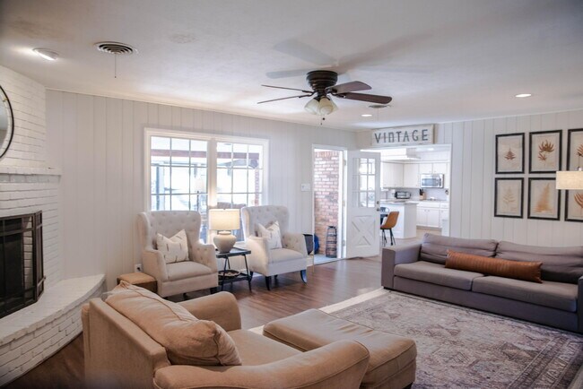 Building Photo - 3405 59th St