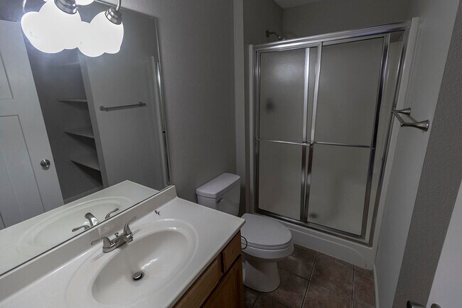 Building Photo - 5301 Currituck Ln