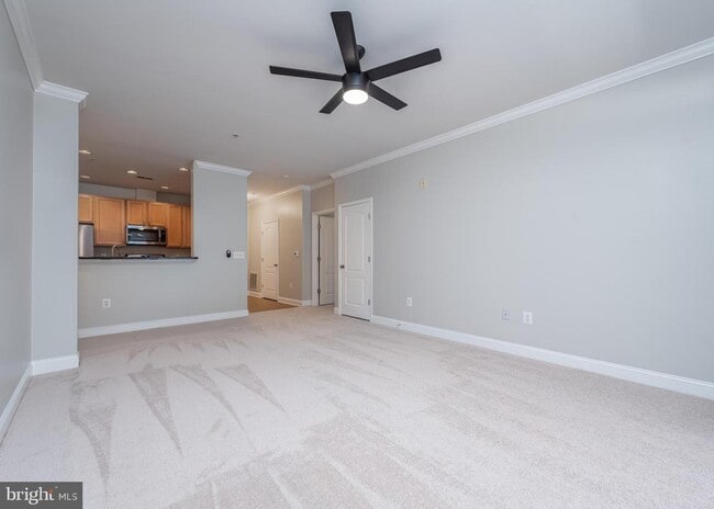 Building Photo - 5800 Clipper Ln