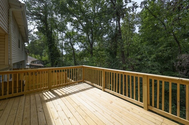 Building Photo - 2645 Southbury Cir