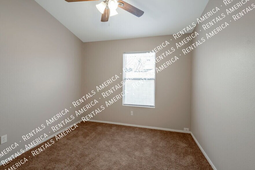 Building Photo - 7744 E Dallas St