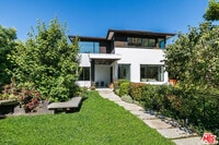 Building Photo - 4233 Shadyglade Ave