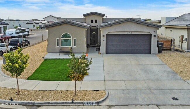 Building Photo - 12729 Methley Ave