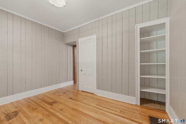 Building Photo - 238 Isinglass Rd