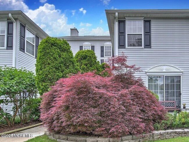 Building Photo - 761 Banyan Ct
