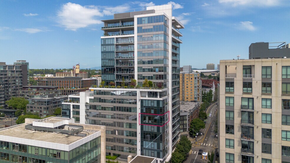 Building Photo - 1001 NW Lovejoy St