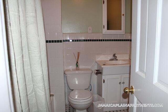 Building Photo - 36 Mozart St